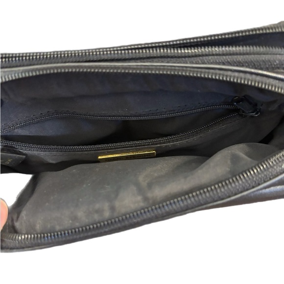 Giani Bernini navy blue shoulder strap purse w/ wallet inserts - Picture 3 of 5